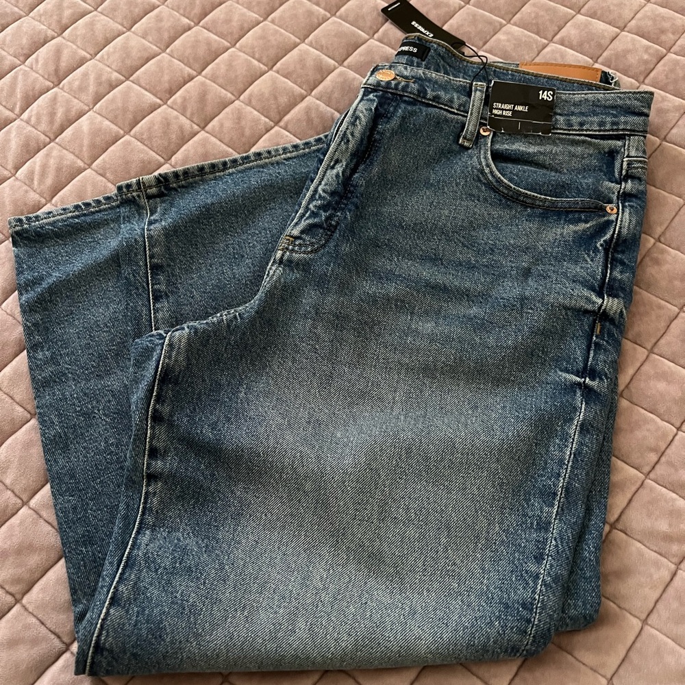 Express High rise Straight Ankle jeans